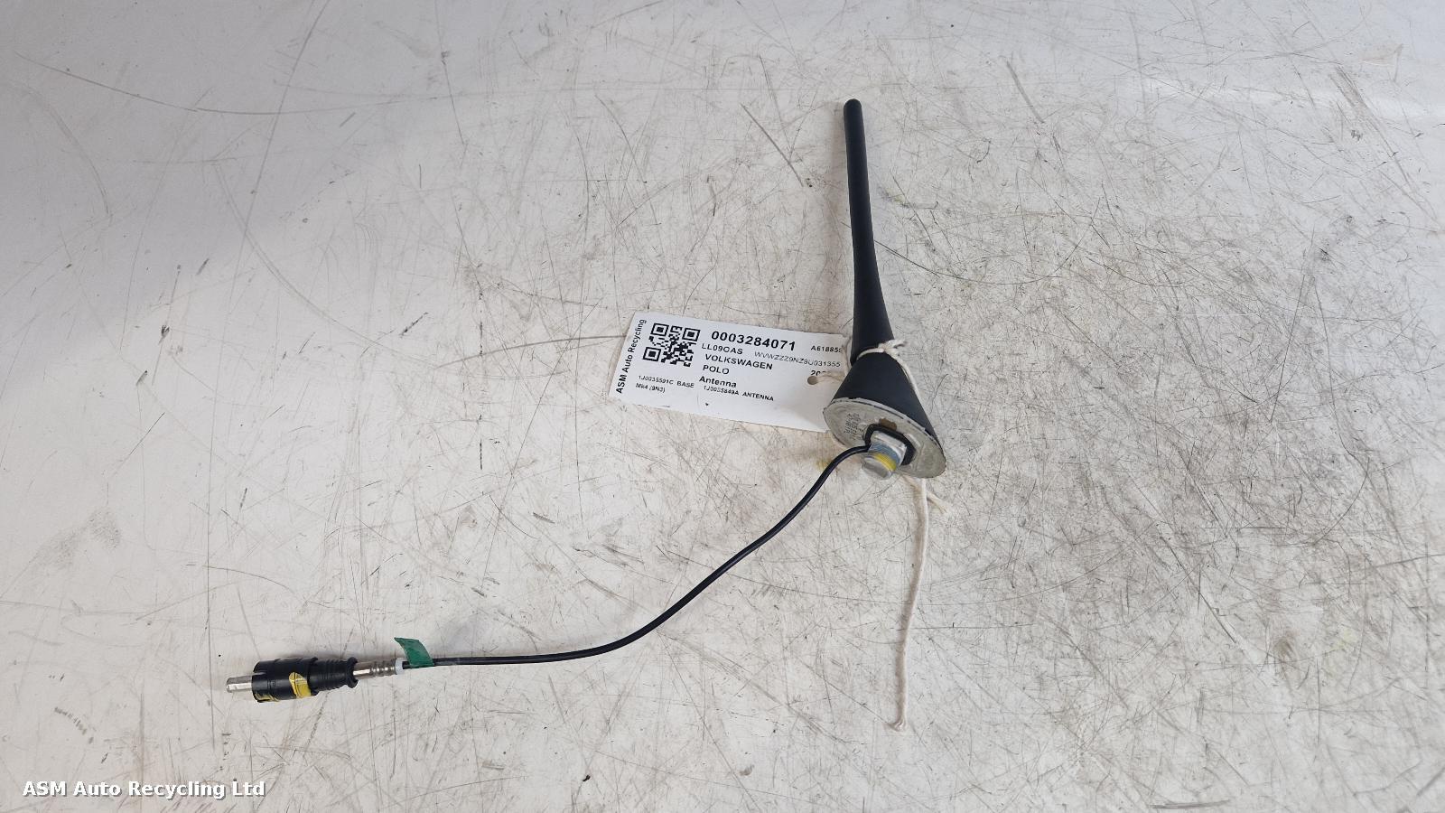 View Auto part Antenna Volkswagen Polo 2009