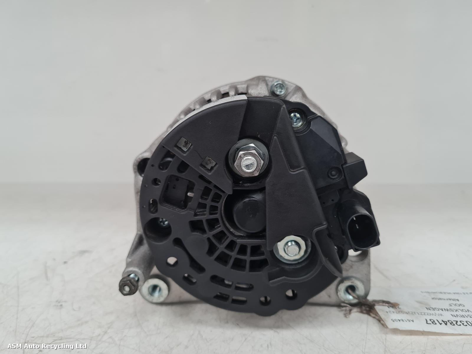 View Auto part Alternator Volkswagen Golf 2001