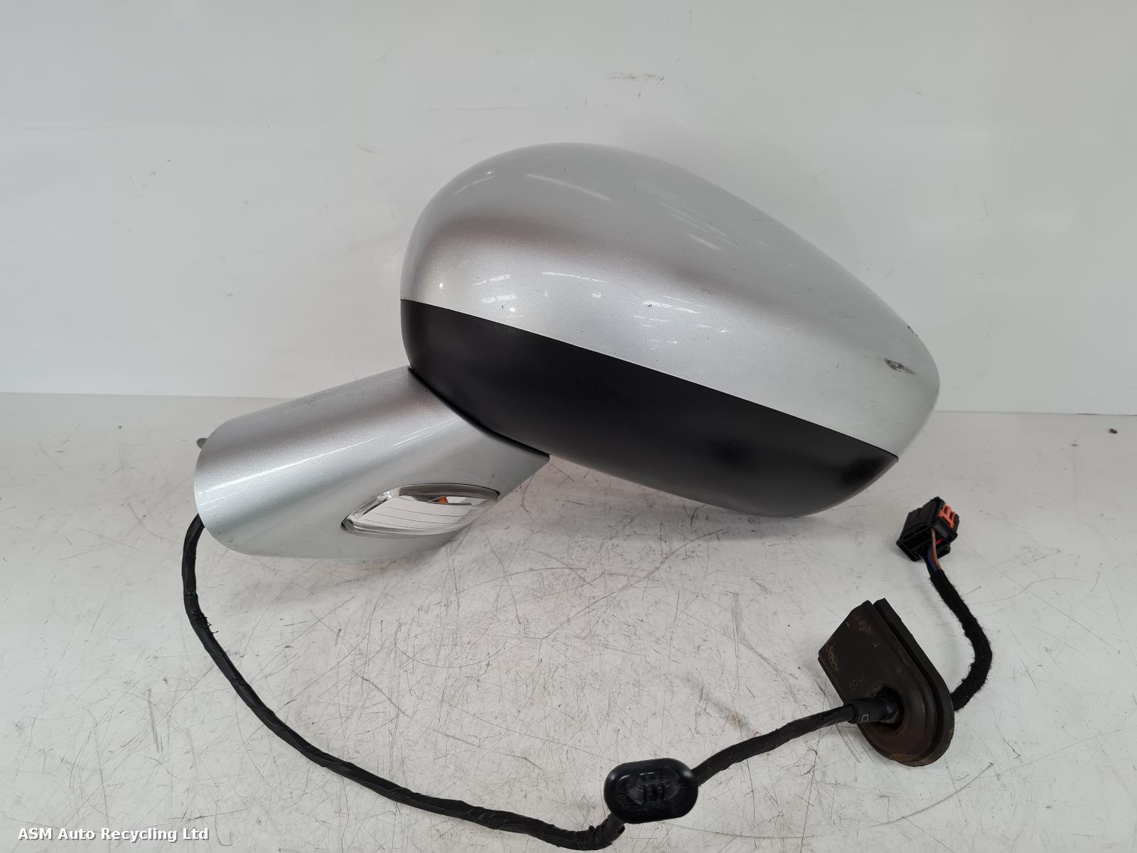 View Auto part L Door Mirror Citroen C5 2013