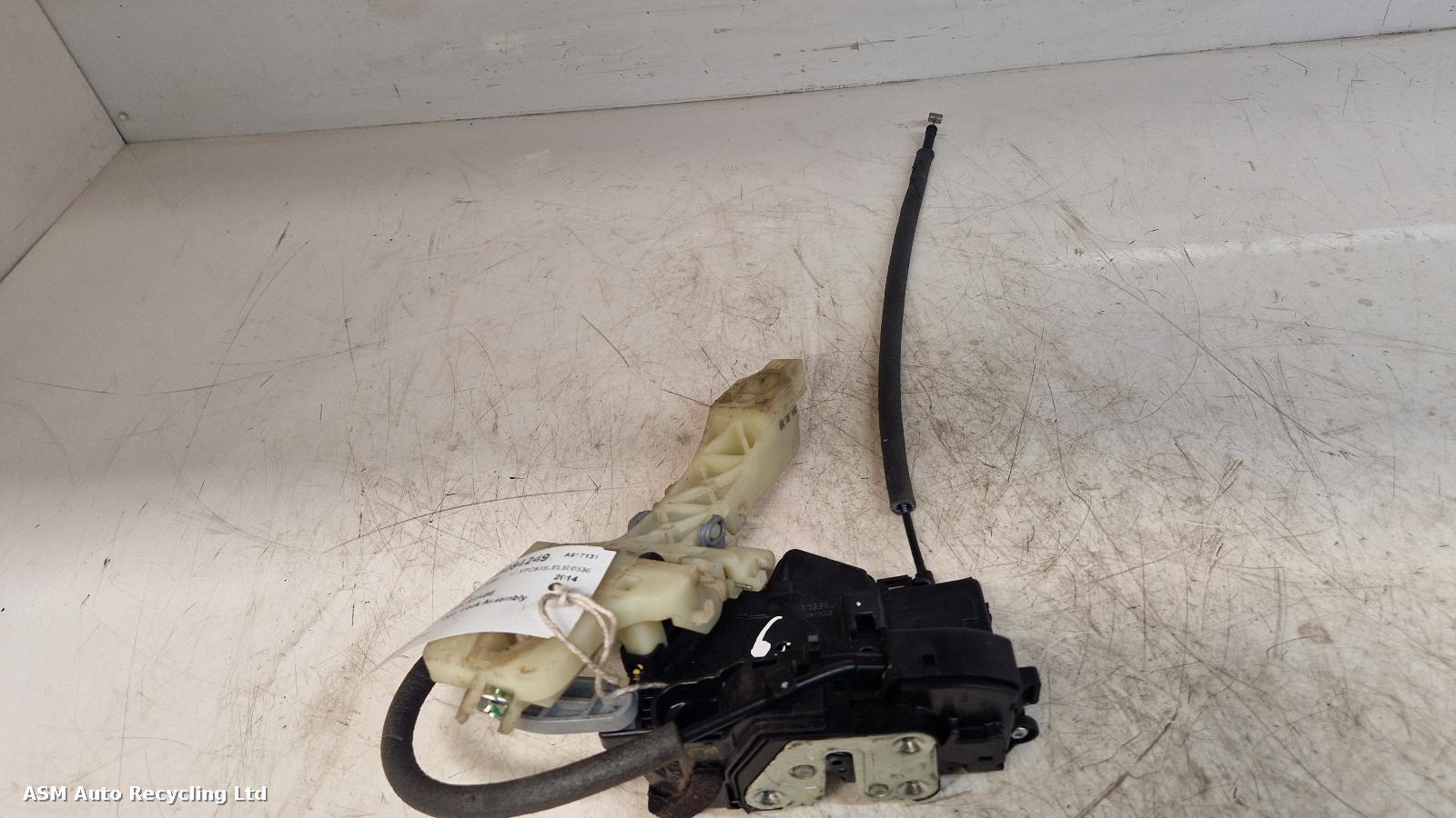 View Auto part Door Lock Assembly Kia Sportage 2014