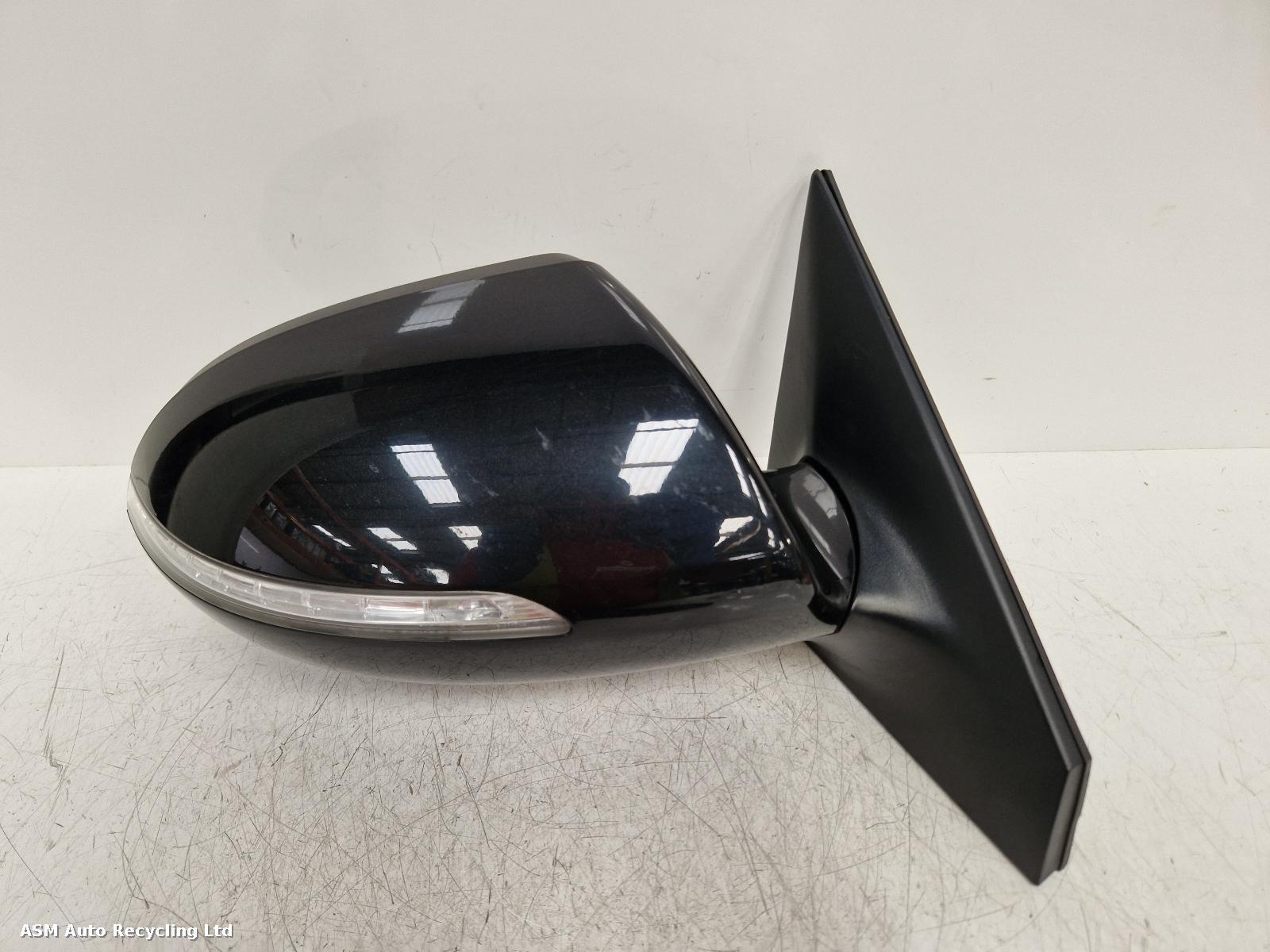 View Auto part R Door Mirror Kia Sportage 2014