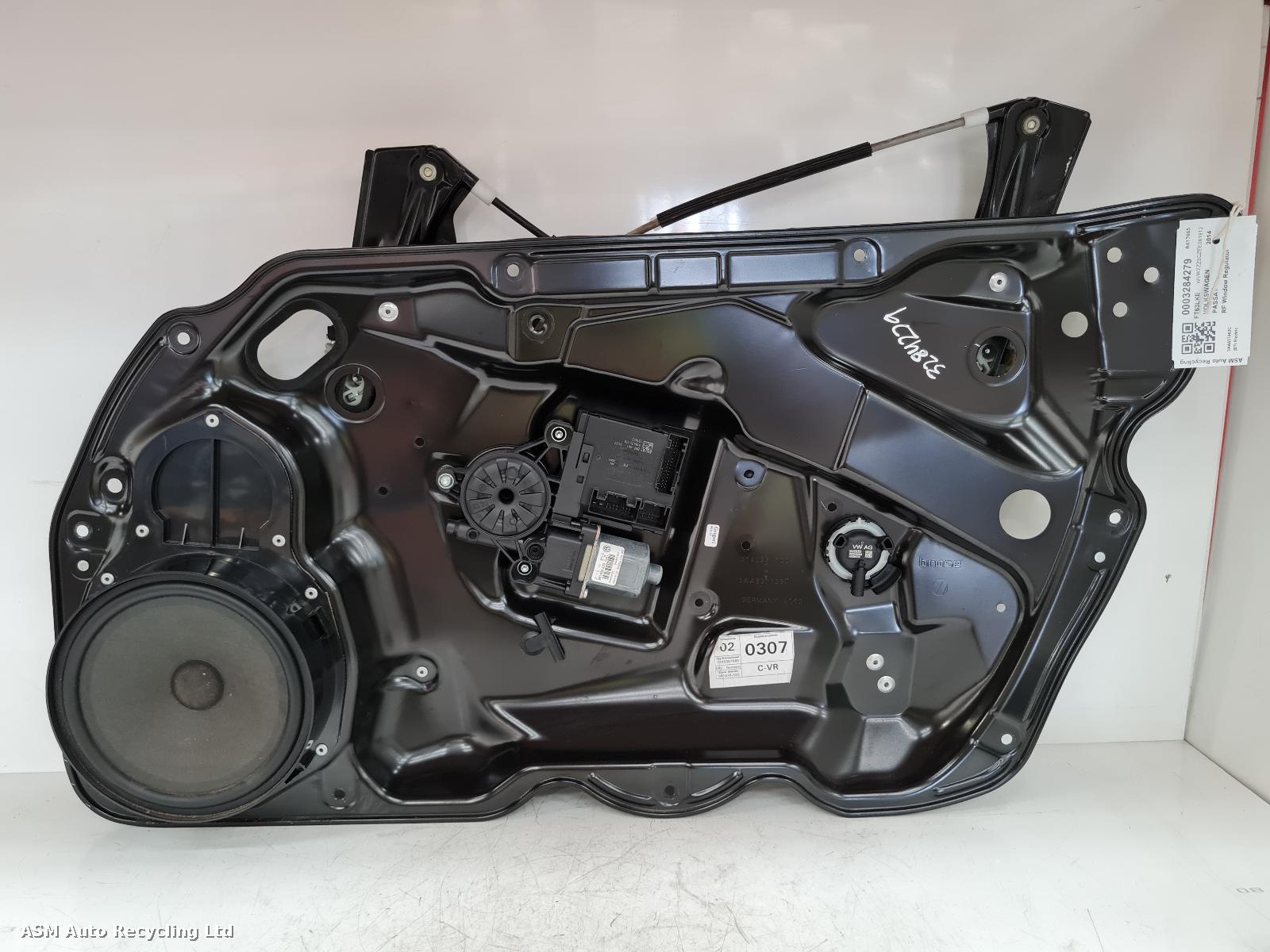 View Auto part RF Window Regulator Volkswagen Passat 2014