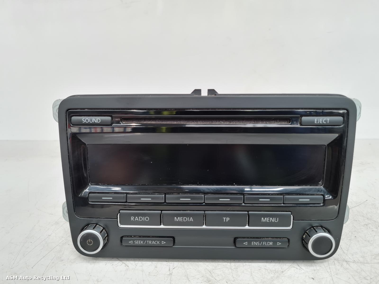 View Auto part A/V Equipment Volkswagen Passat 2014