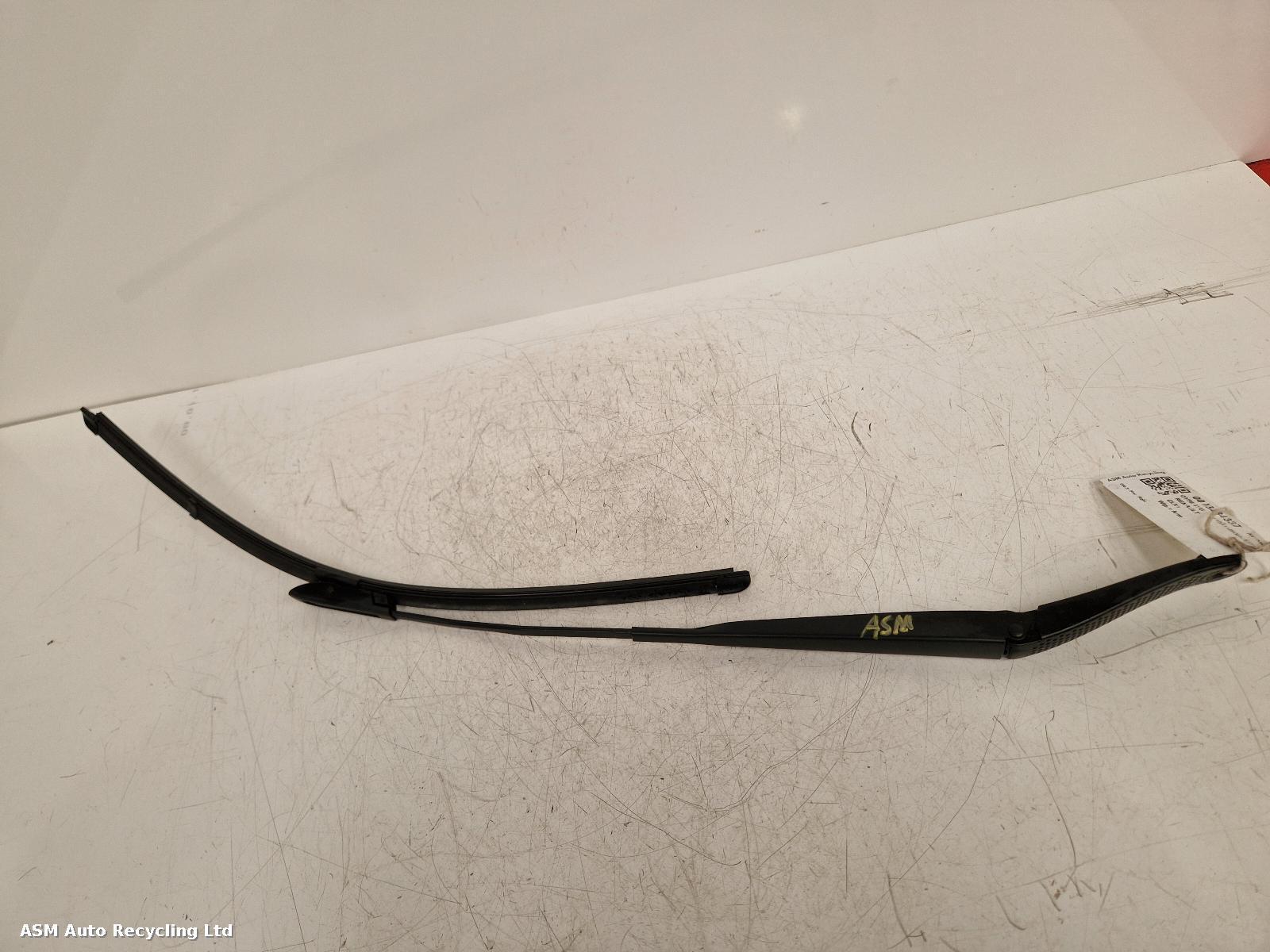 View Auto part Wiper Arm Renault Clio 2006