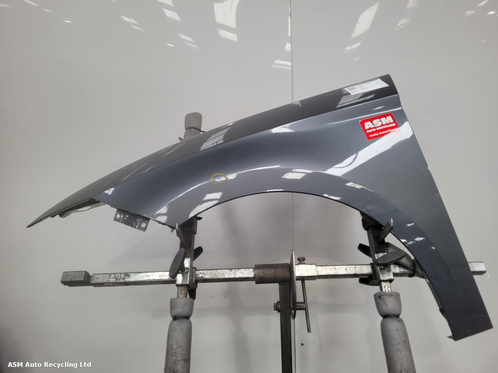 View Auto part L Wing Seat Leon 2017
