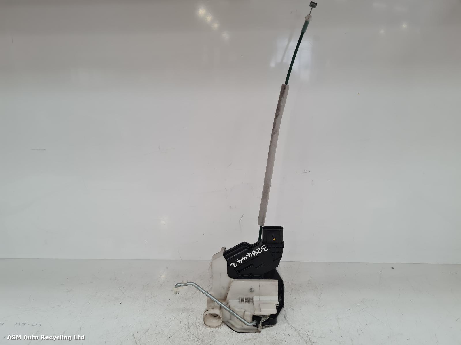 View Auto part Door Lock Assembly Kia Rio 2016