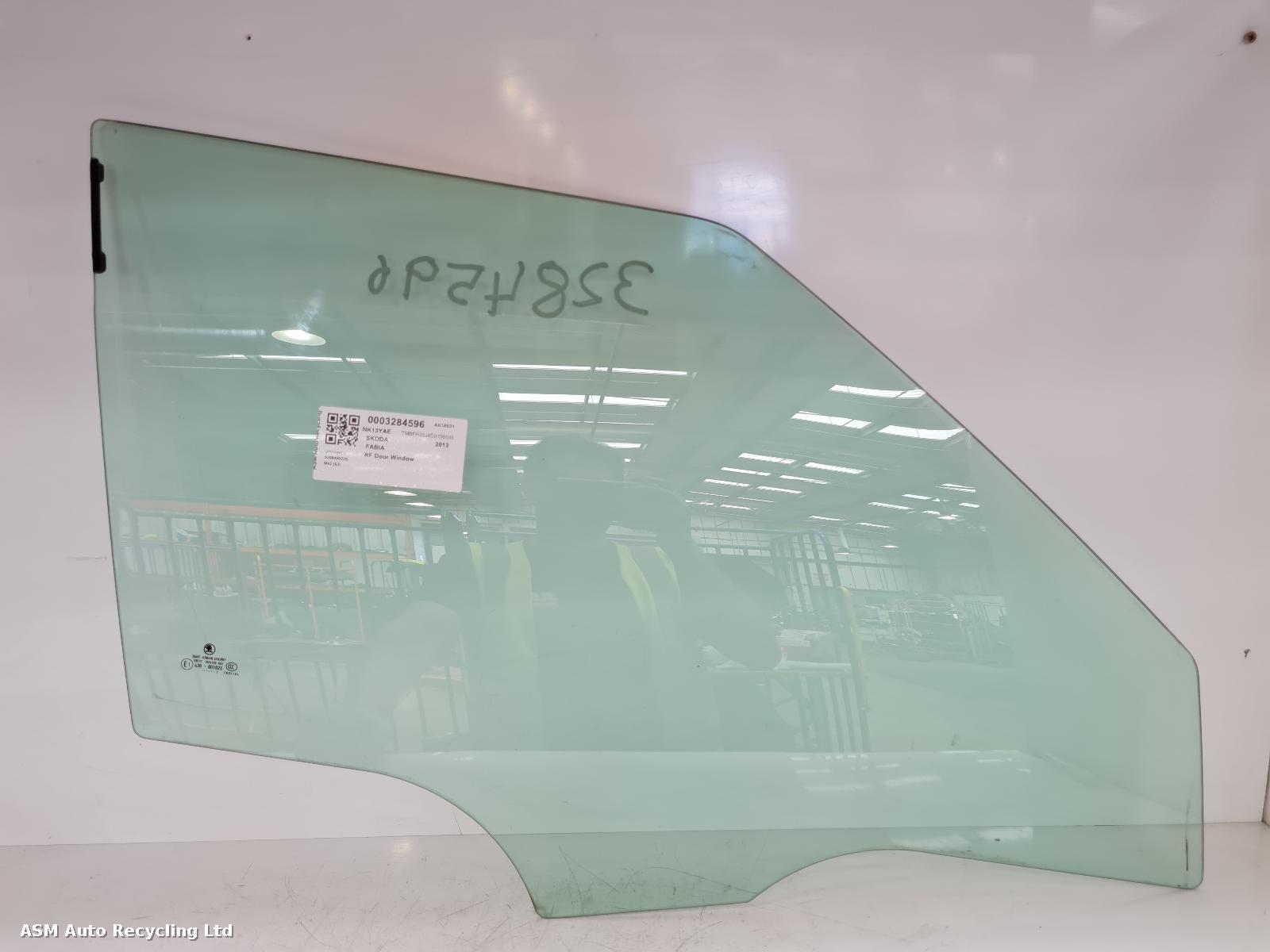 View Auto part RF Door Window Skoda Fabia 2013