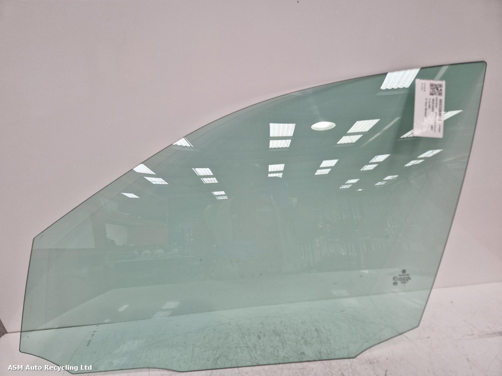 View Auto part LF Door Window Mercedes C Class 2007