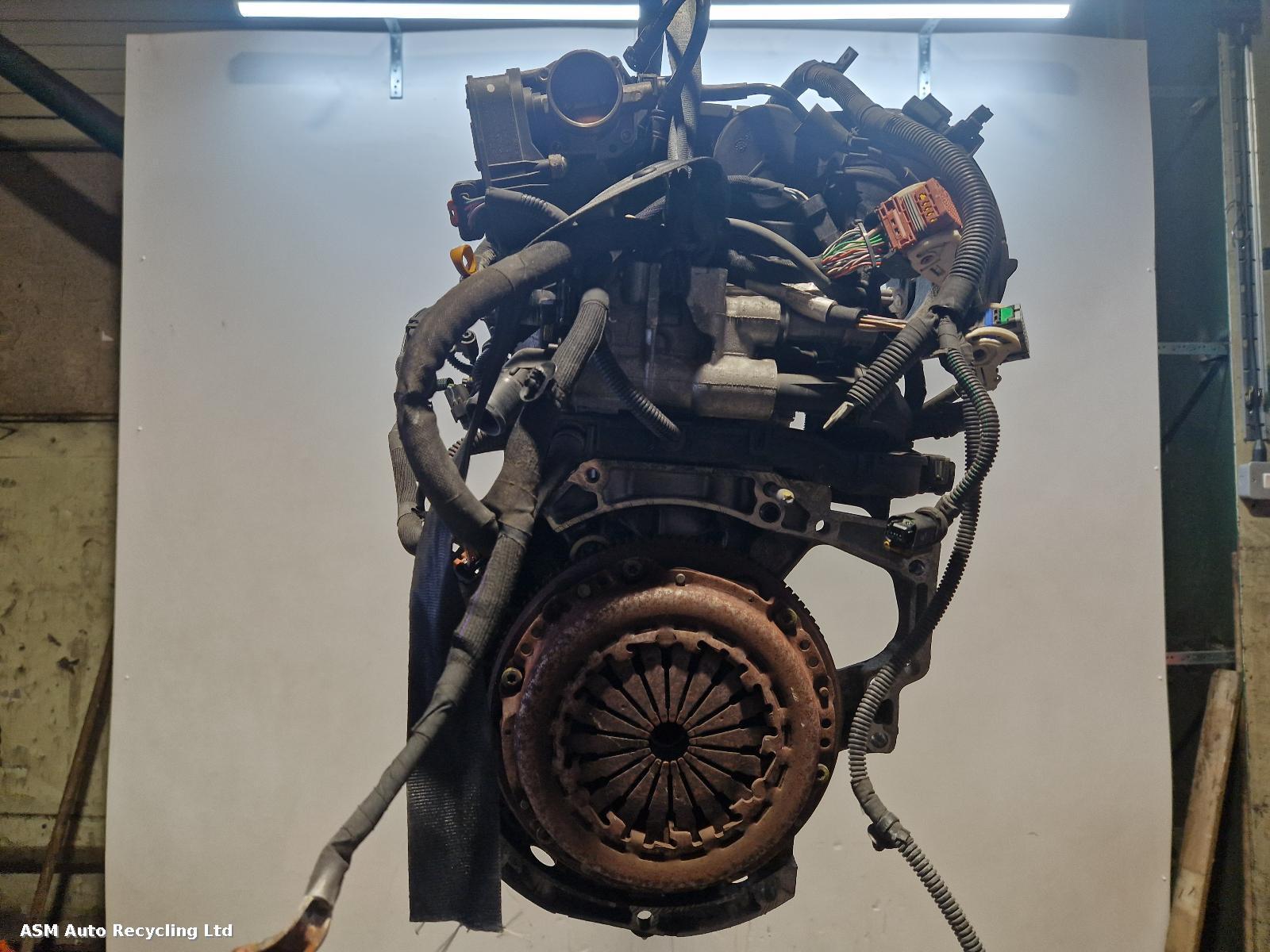 View Auto part Engine Peugeot 208 2014