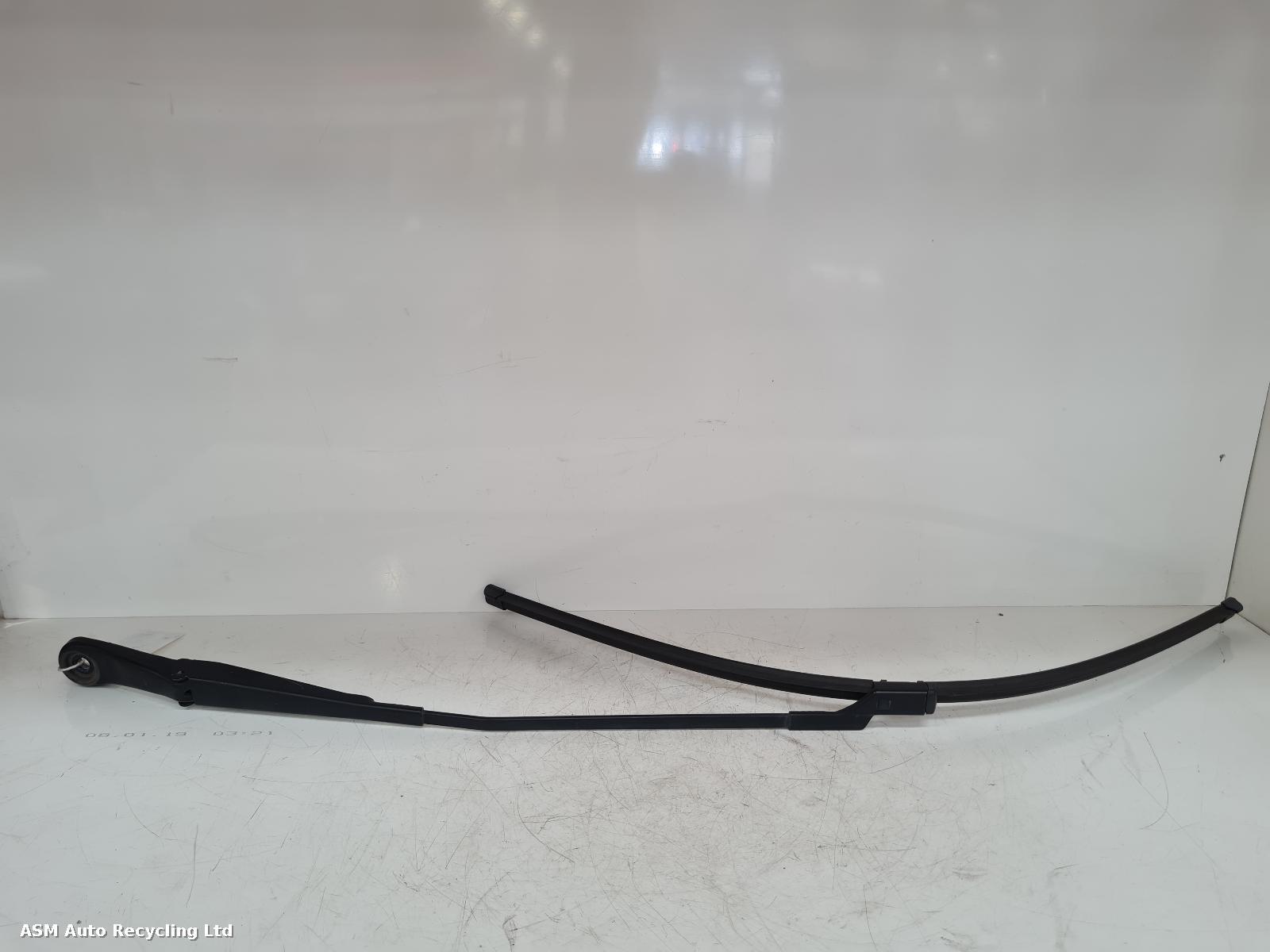 View Auto part Wiper Arm Vauxhall Zafira 2015