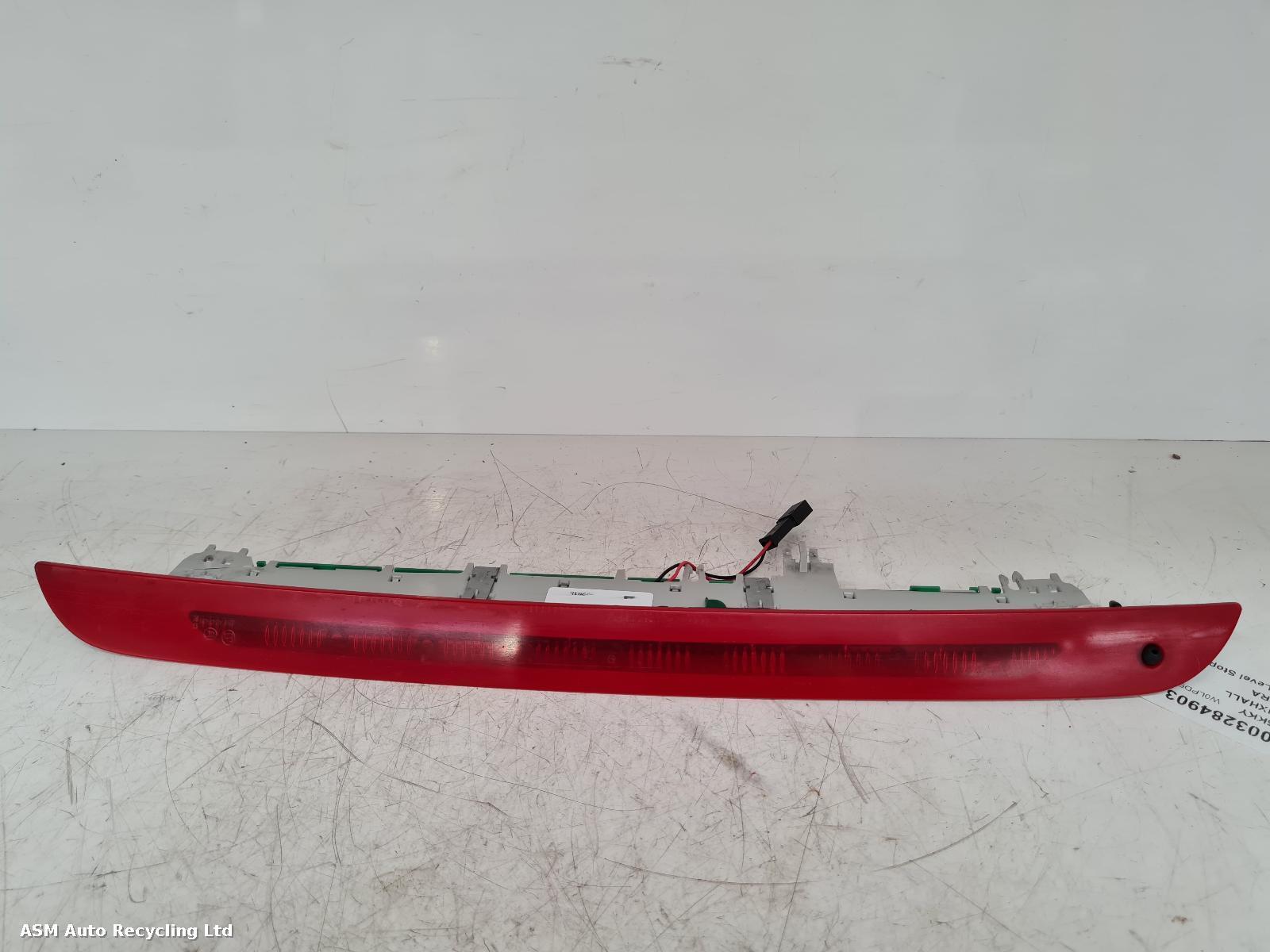 View Auto part High Level Stop Light Vauxhall Zafira 2015