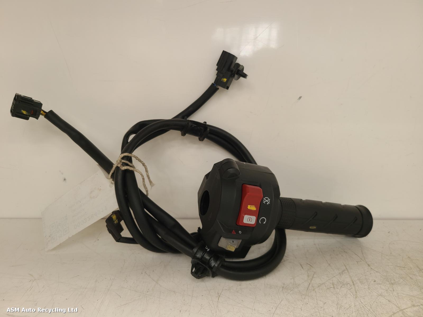 View Auto part RH Switch Gear Honda Cb750 Hornet 2025