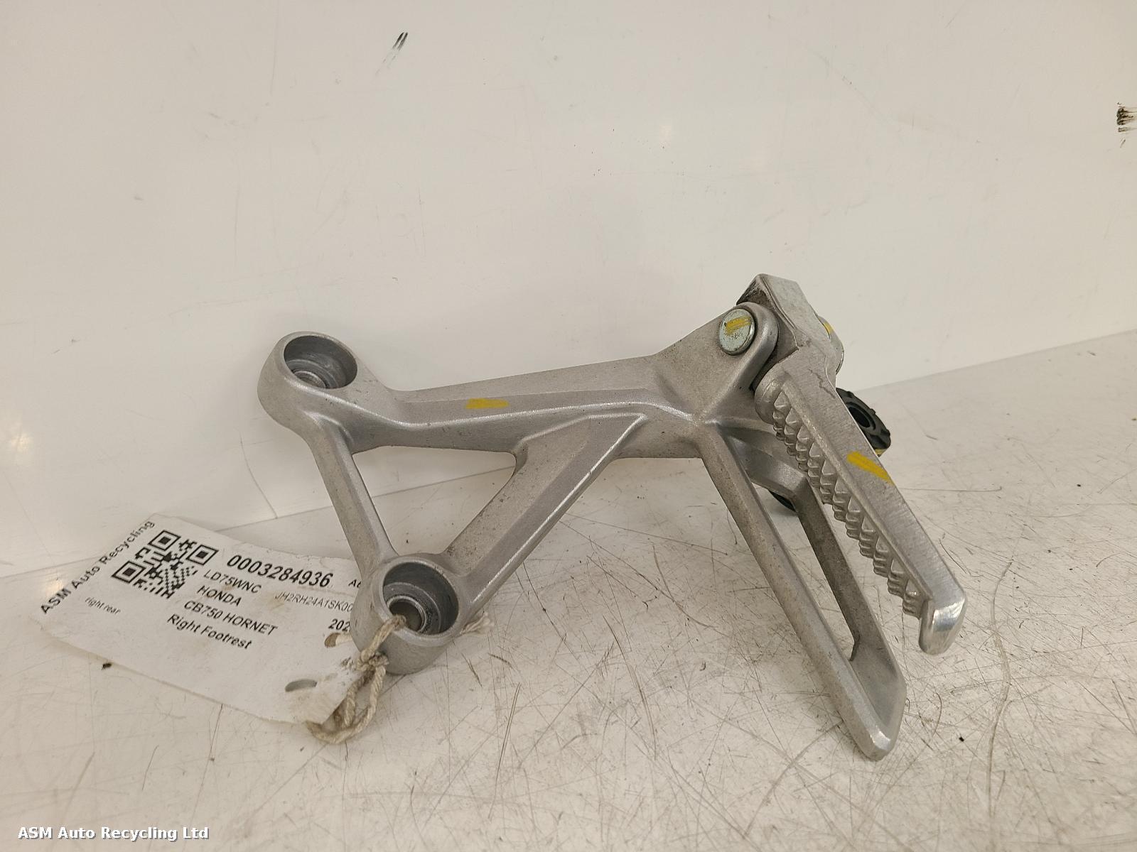 View Auto part Right Footrest Honda Cb750 Hornet 2025