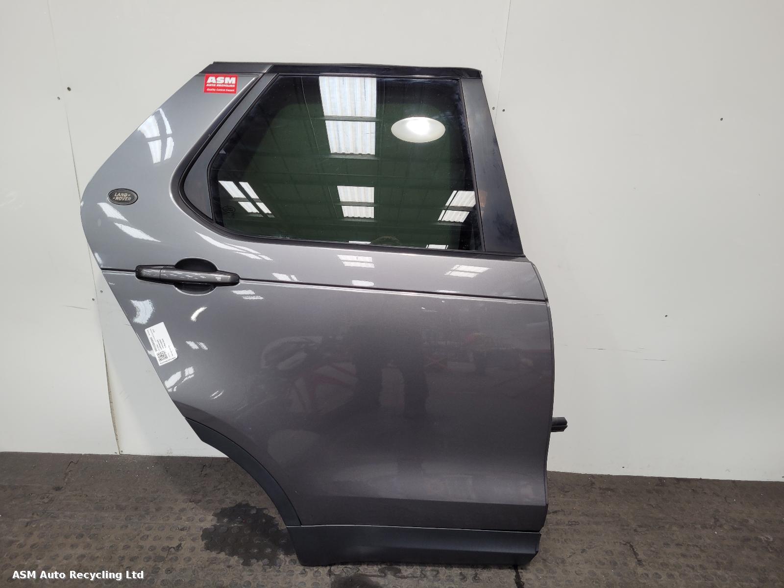 View Auto part R Rear Door Land Rover Discovery 2017