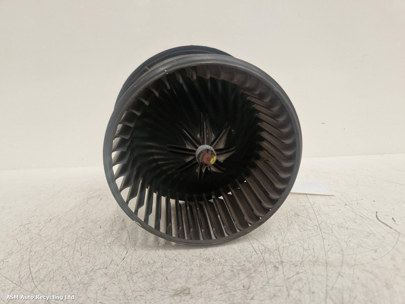 View Auto part Heater Motor/Assembly Hyundai I20 2014