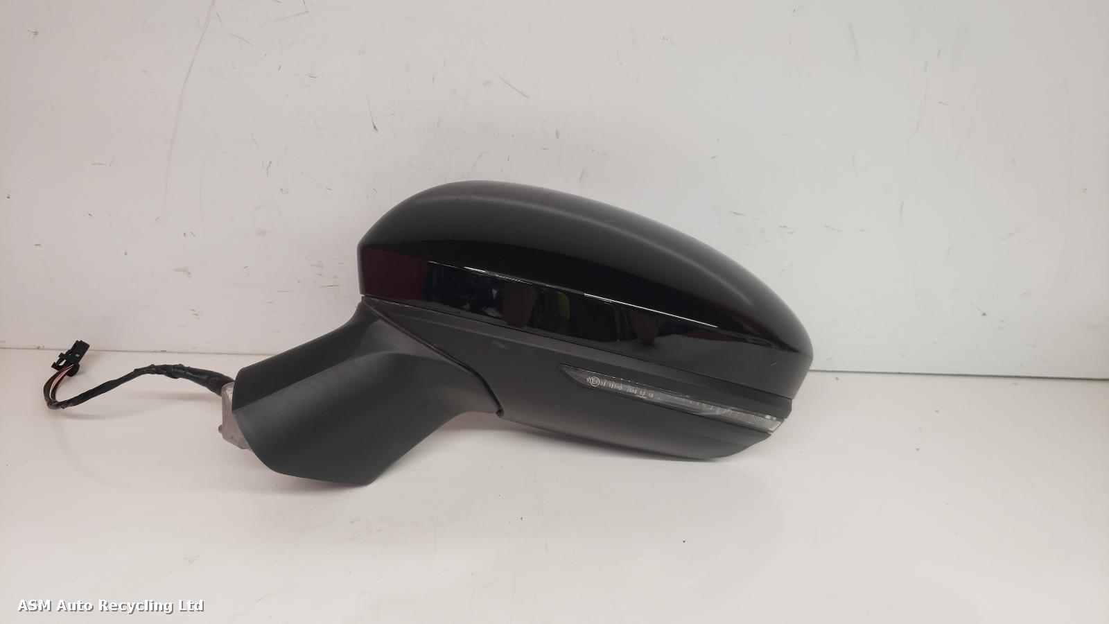View Auto part L Door Mirror Renault Clio 2024