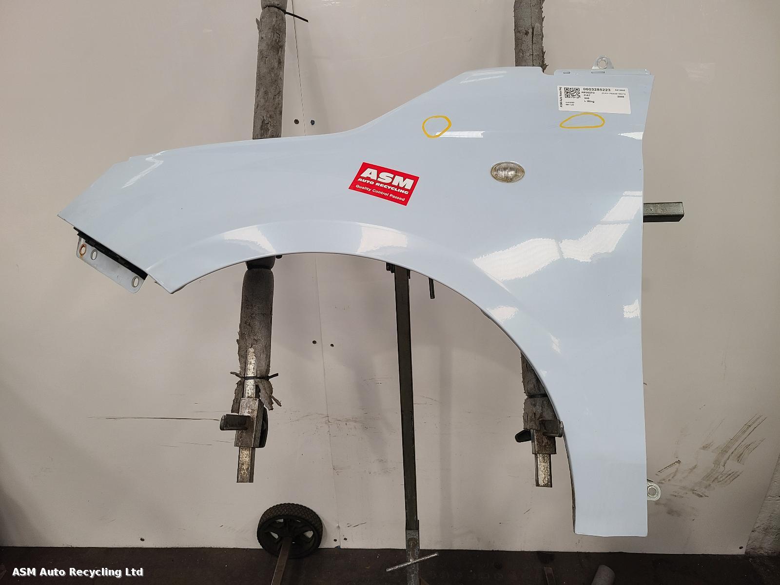 View Auto part L Wing Fiat 500 2008