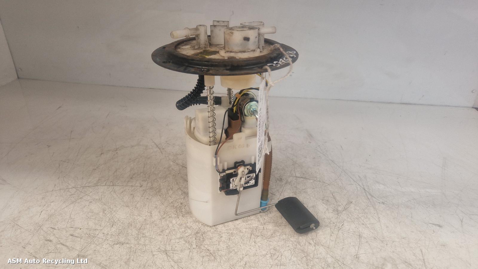 View Auto part Fuel Pump Hyundai I20 2009