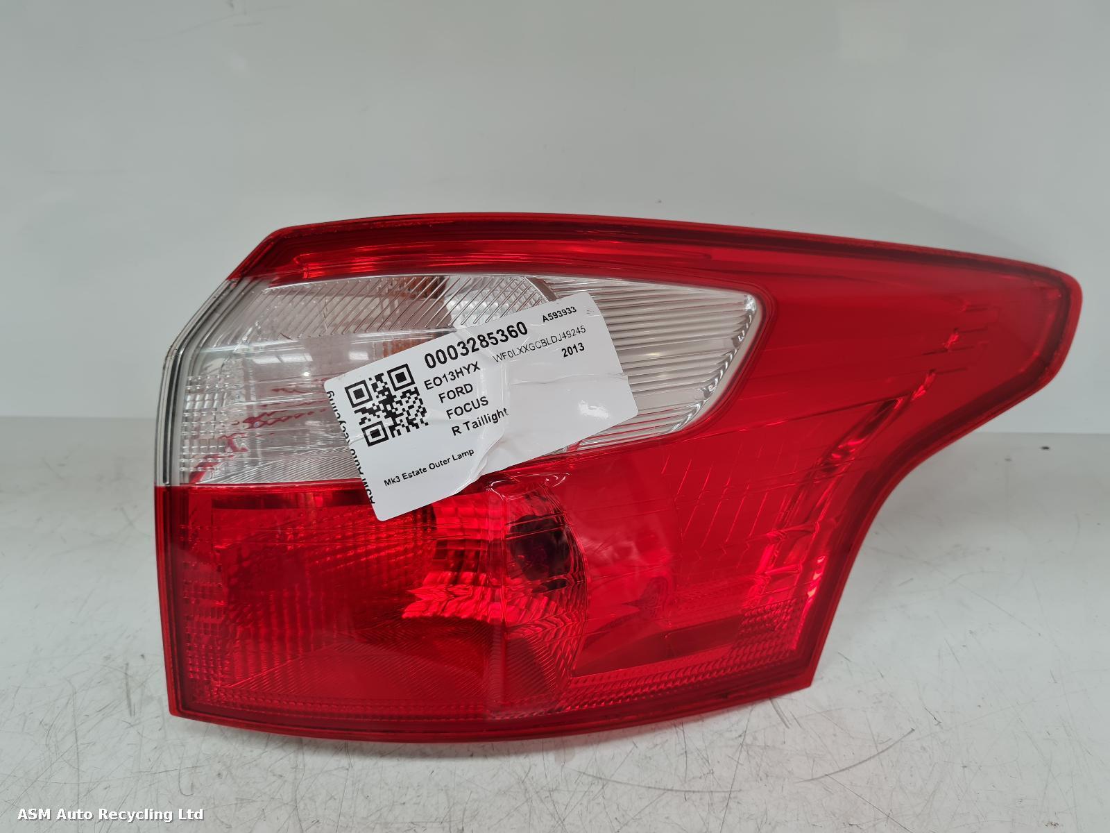 View Auto part R Taillight Ford Focus 2013