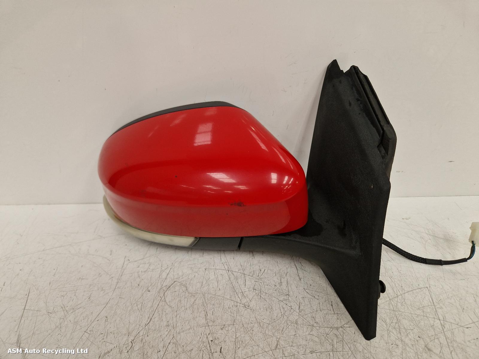 View Auto part R Door Mirror Ford Focus 2013