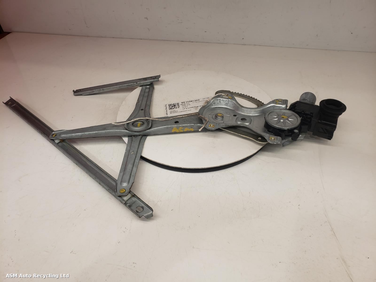 View Auto part LF Window Regulator Toyota C-hr 2020