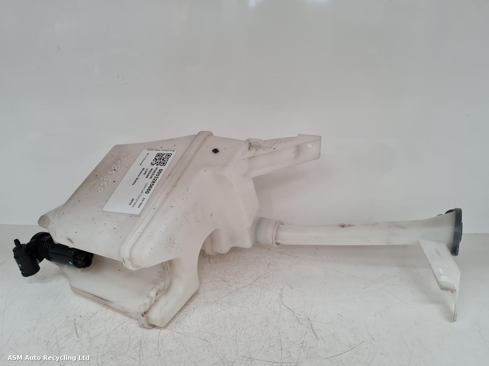 View Auto part Washer Bottle Nissan Juke 2016