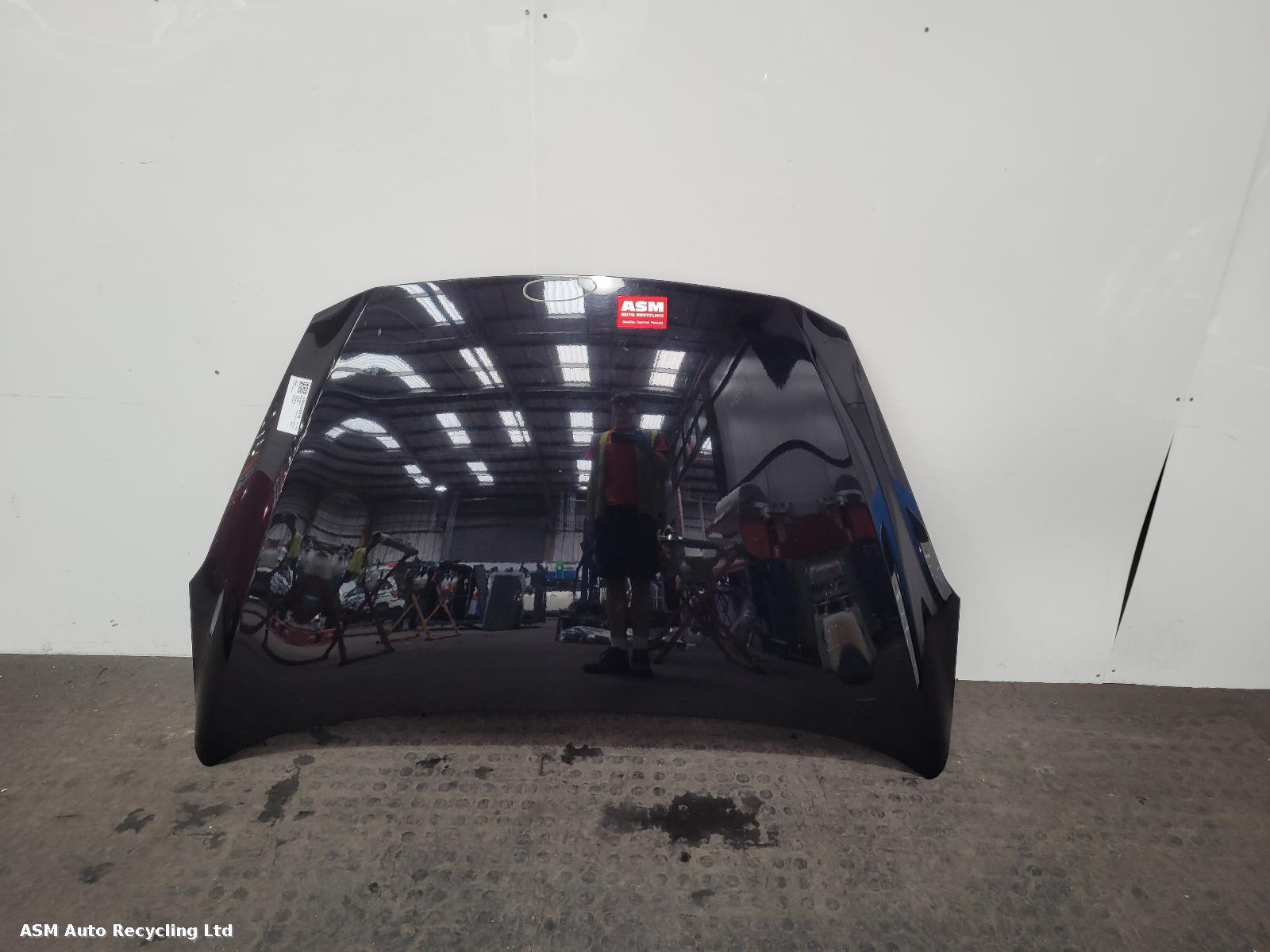 View Auto part Bonnet Ford Fiesta 2017