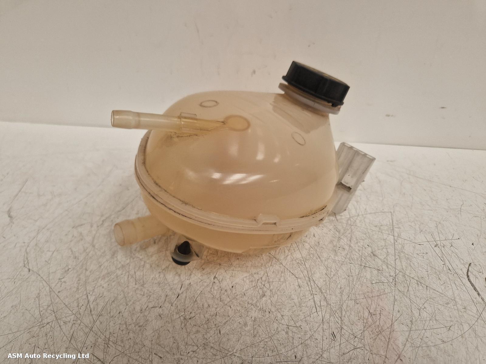 View Auto part Overflow Bottle Ford Fiesta 2017