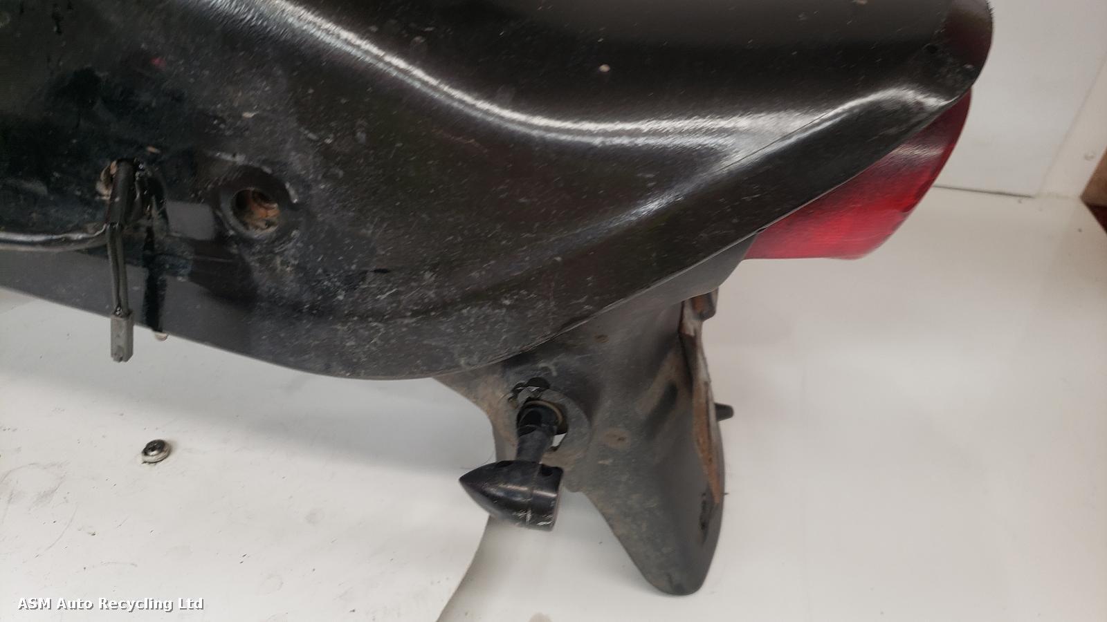View Auto part Rear Mudguard Suzuki Vz800 2001