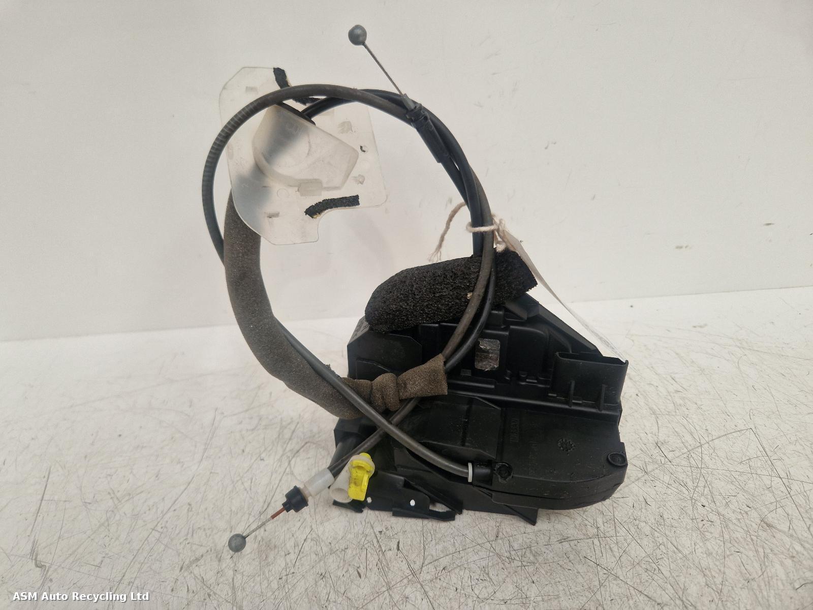 View Auto part Door Lock Assembly Nissan Qashqai 2012