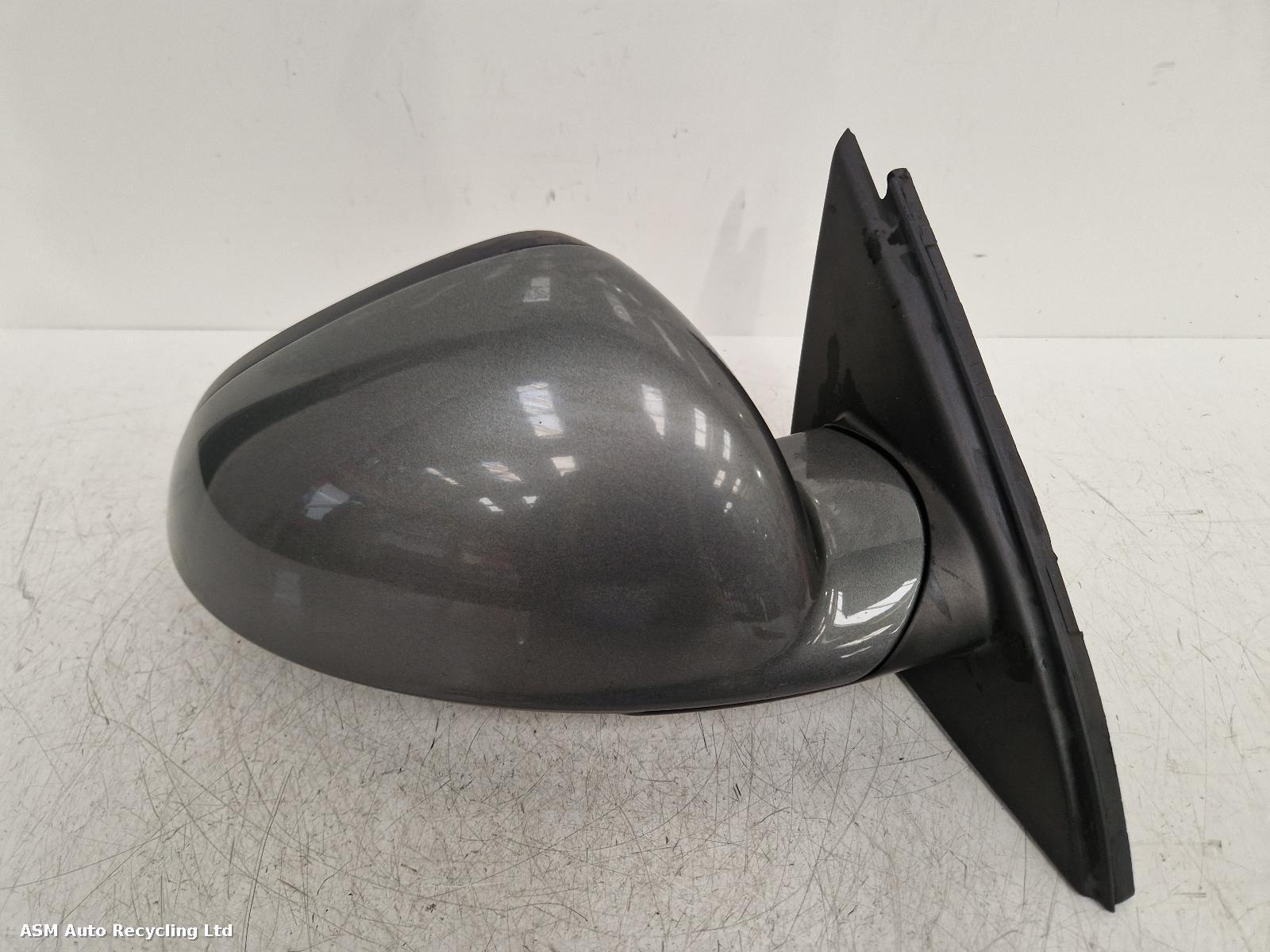 View Auto part R Door Mirror Vauxhall Insignia 2017