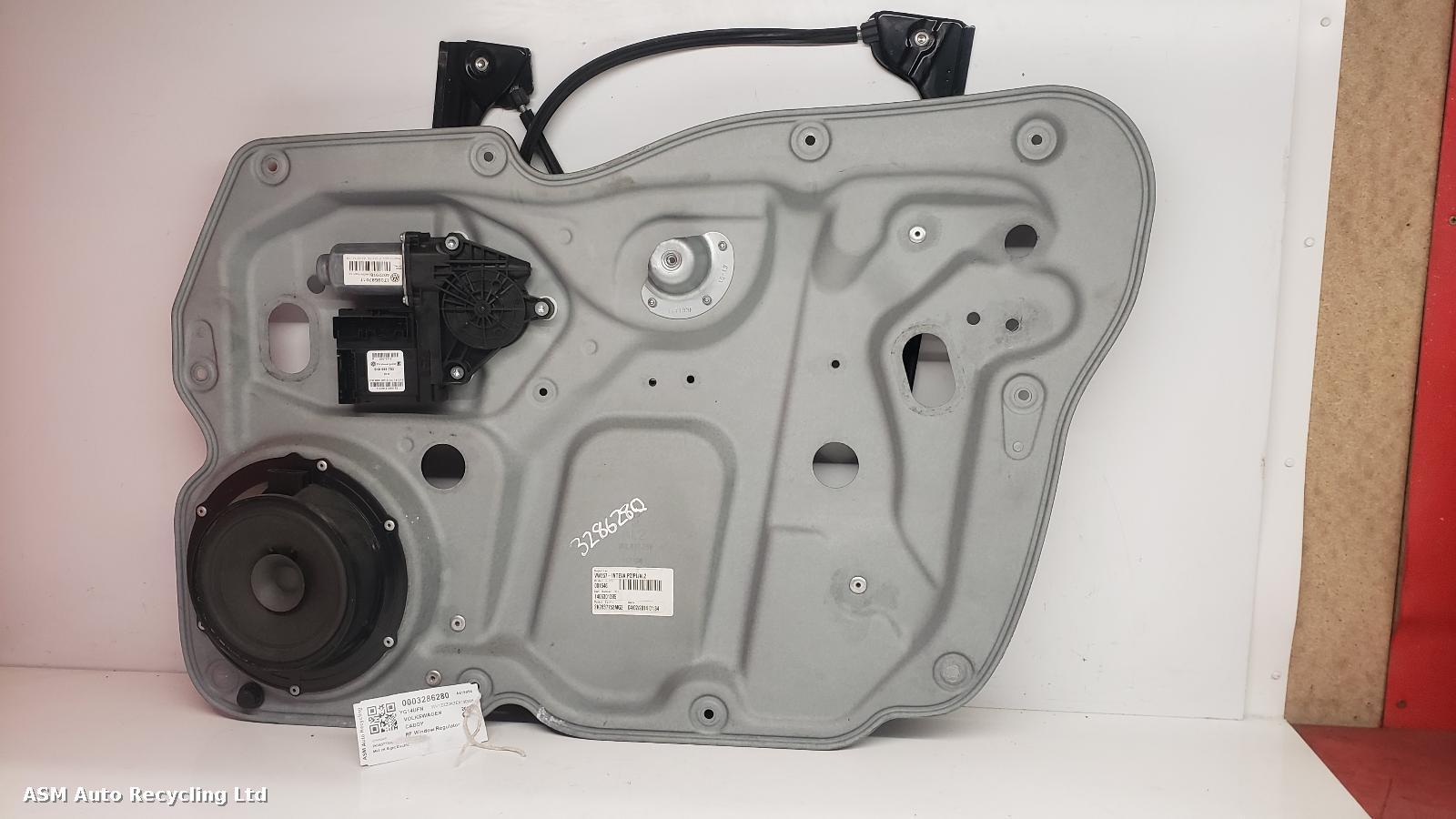 View Auto part RF Window Regulator Volkswagen Caddy 2014