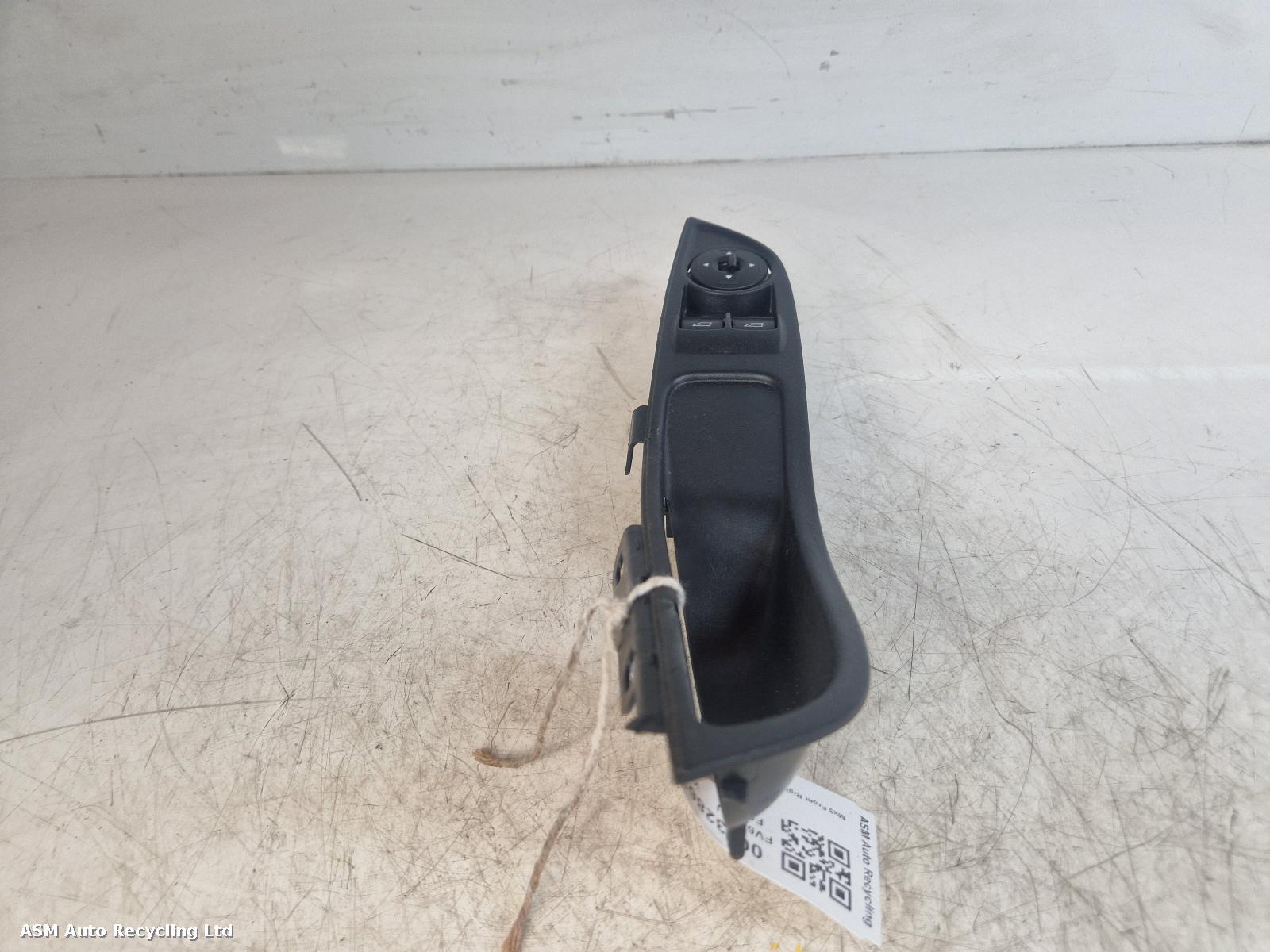 View Auto part Elect. Window Switch Ford Focus 2018