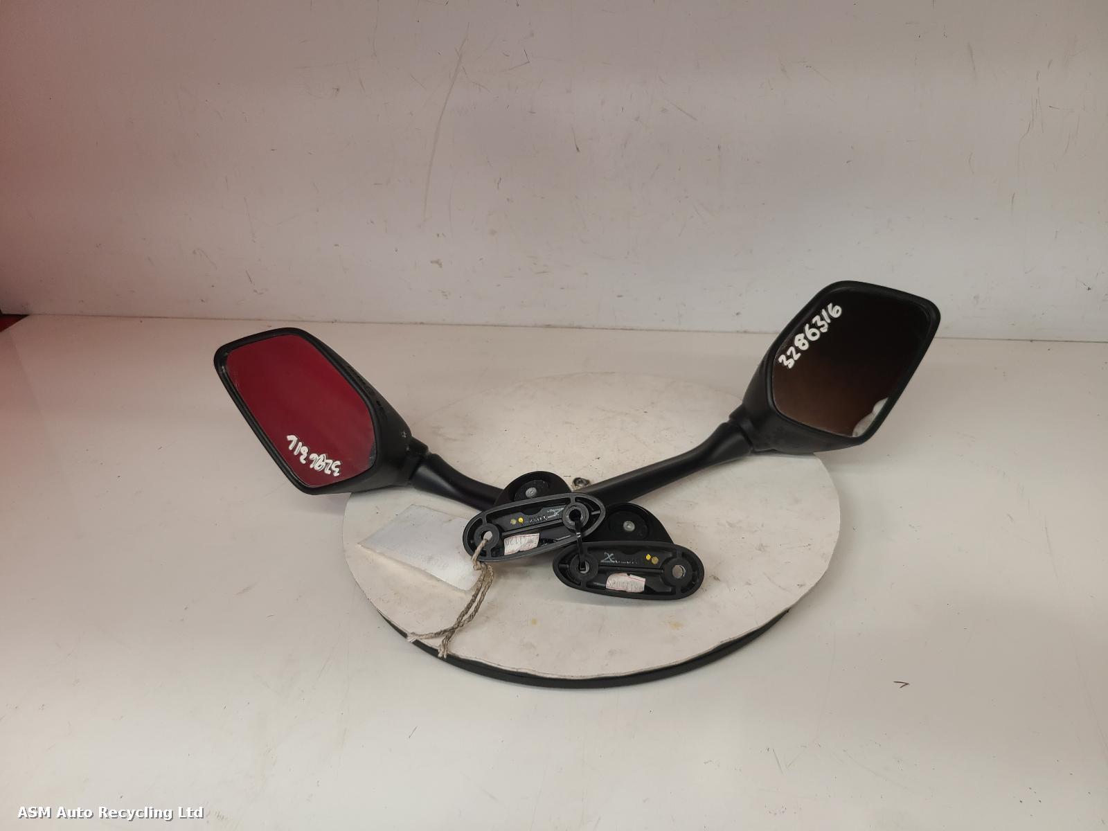 View Auto part Left Mirror Yamaha Yzf R125 2021
