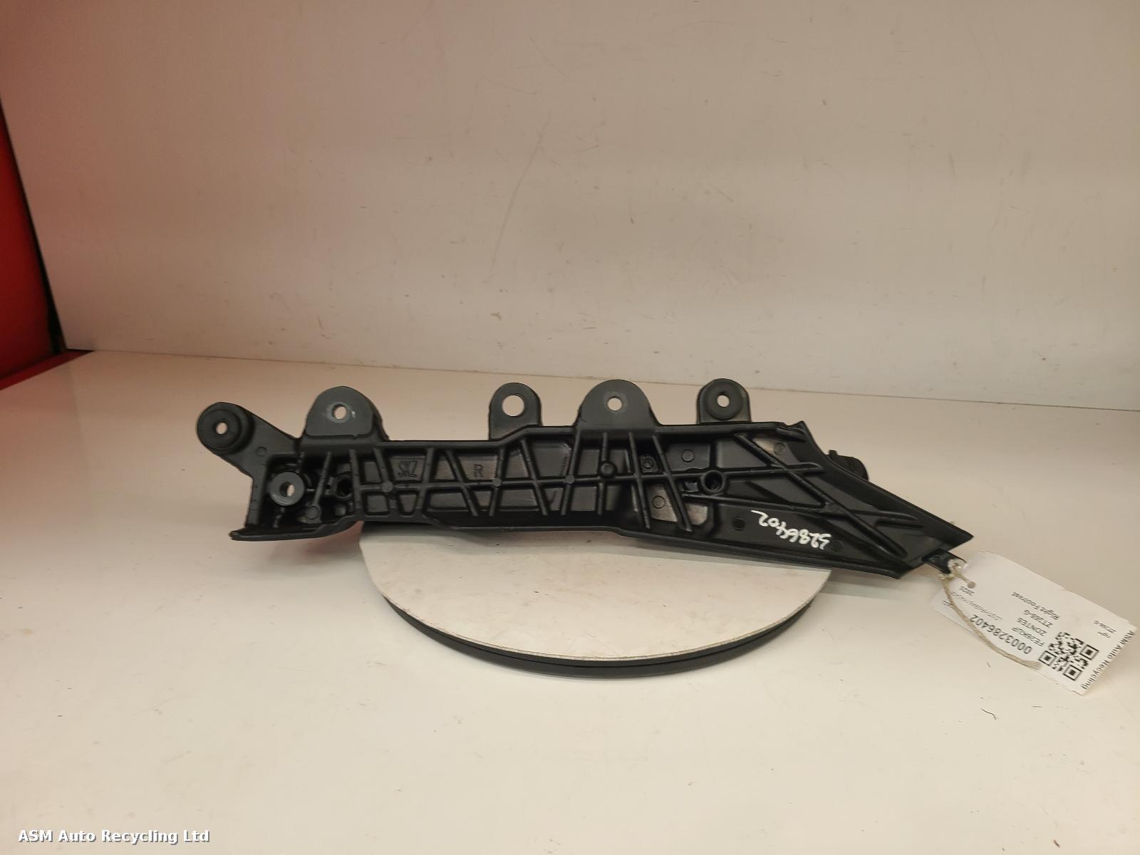 View Auto part Right Footrest Zontes Zt368-g 2026