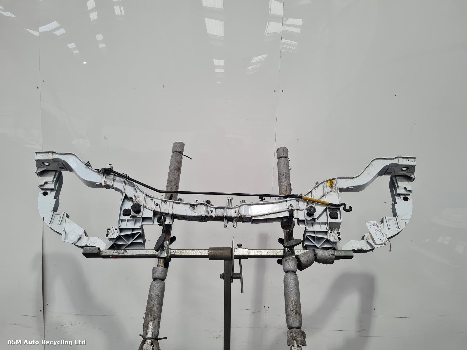 View Auto part Front Panel Ford Focus 2012