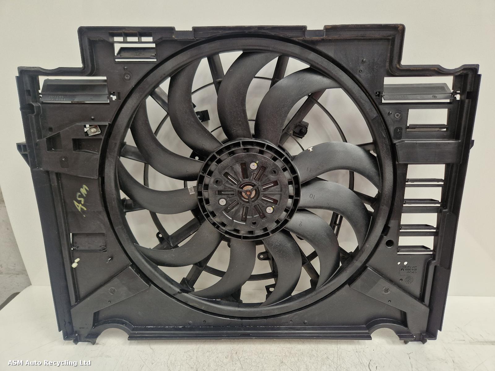 View Auto part Engine Cooling Motor Land Rover Range Rover Velar 2020