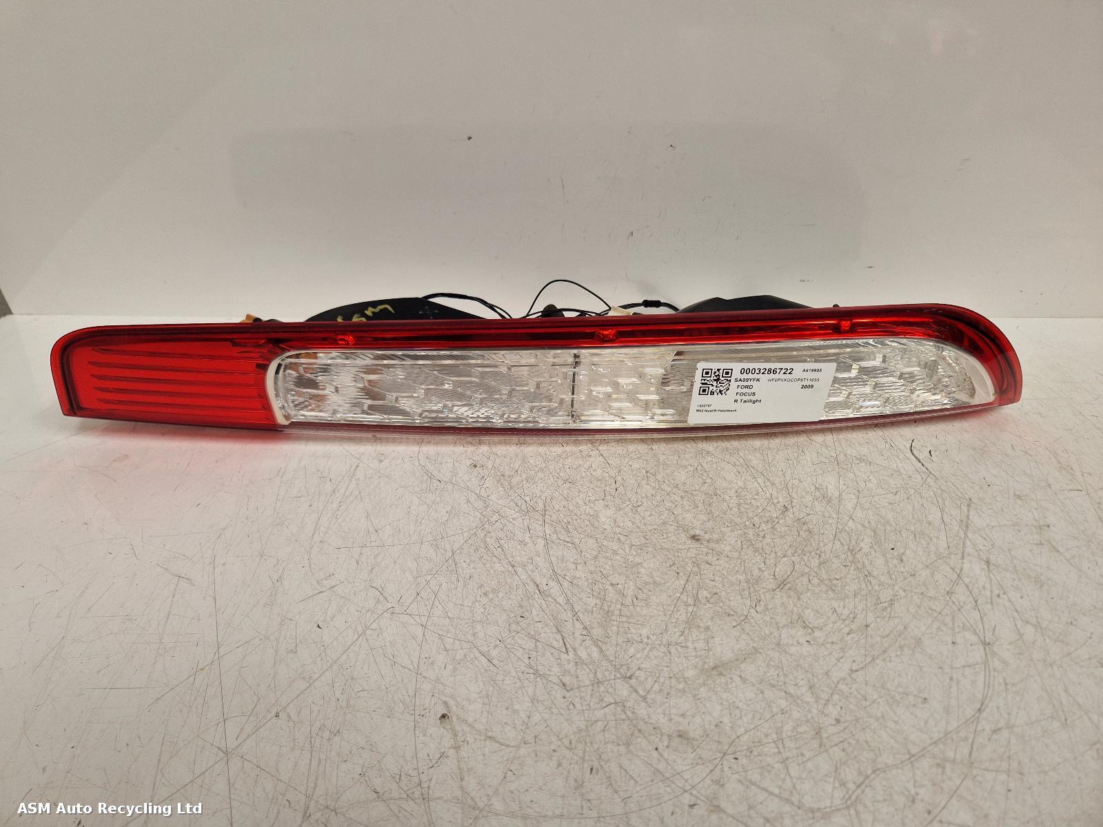View Auto part R Taillight Ford Focus 2009