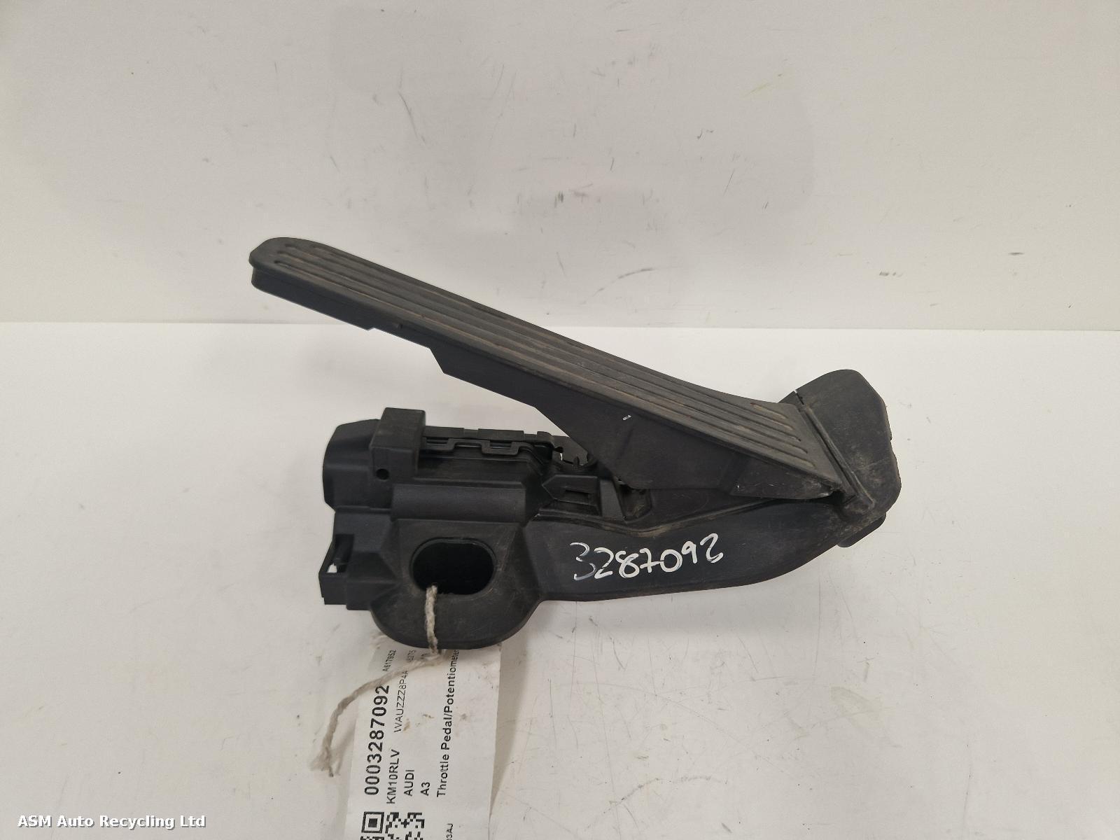 View Auto part Pedal Potentiometer Audi A3 2010