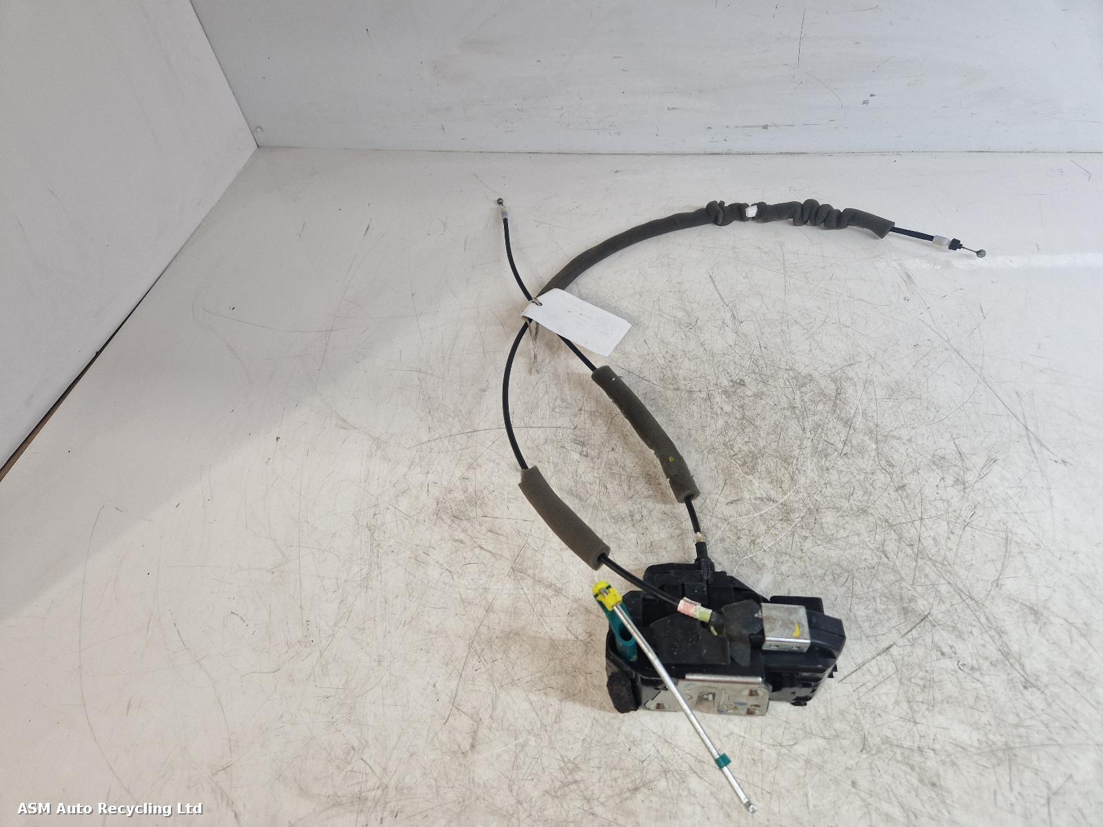 View Auto part Door Lock Assembly Nissan Note 2014