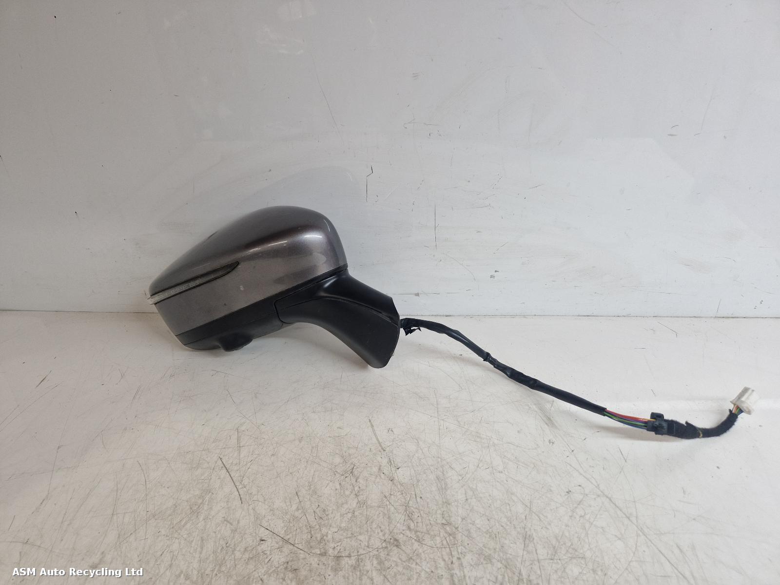 View Auto part R Door Mirror Nissan Note 2014
