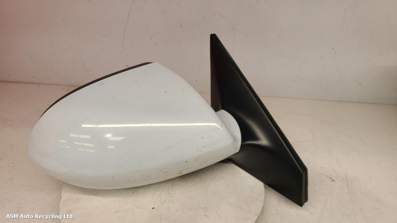 View Auto part R Door Mirror Kia Sportage 2011