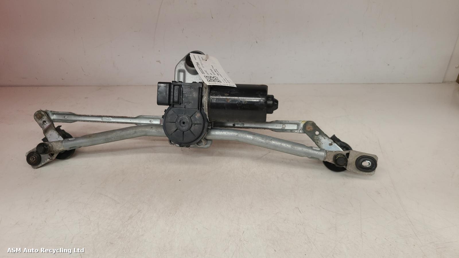 View Auto part Wiper Motor Front Kia Sportage 2011