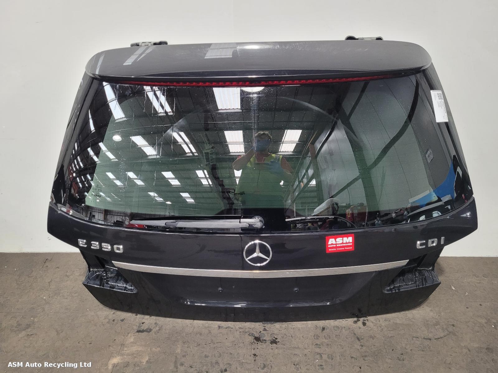 View Auto part Bootlid/Tailgate Mercedes E Class 2011