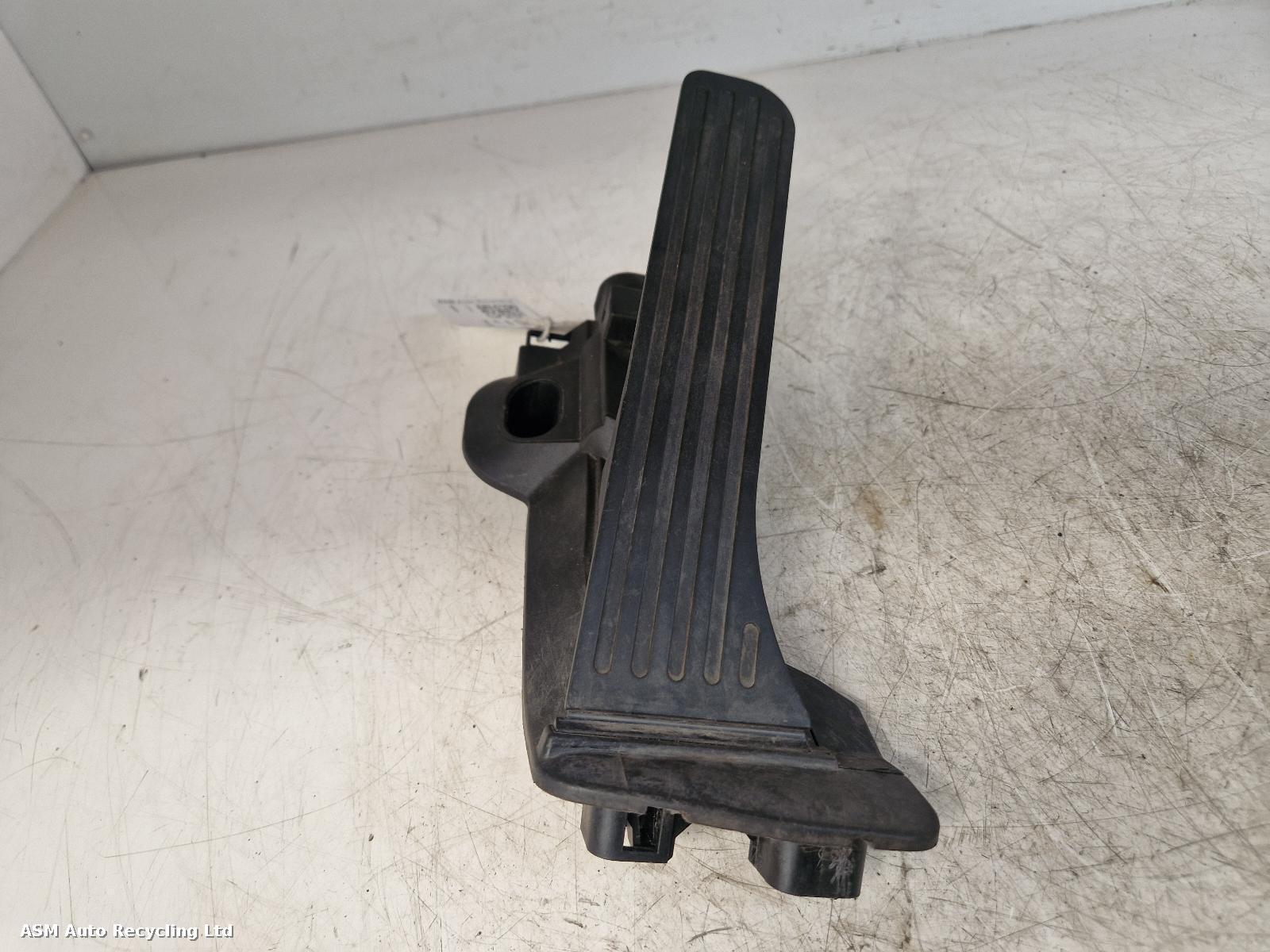 View Auto part Pedal Potentiometer Audi A3 2008