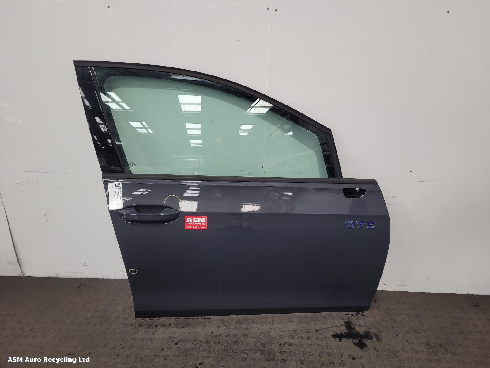 View Auto part R Front Door Volkswagen Golf 2025