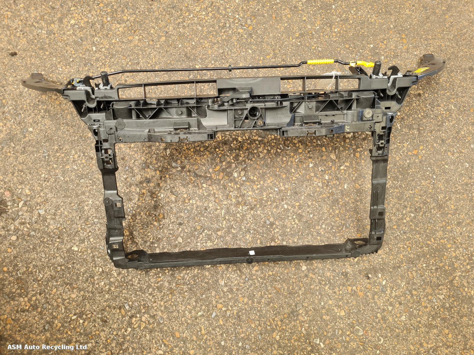 View Auto part Front Panel Volkswagen Golf 2025