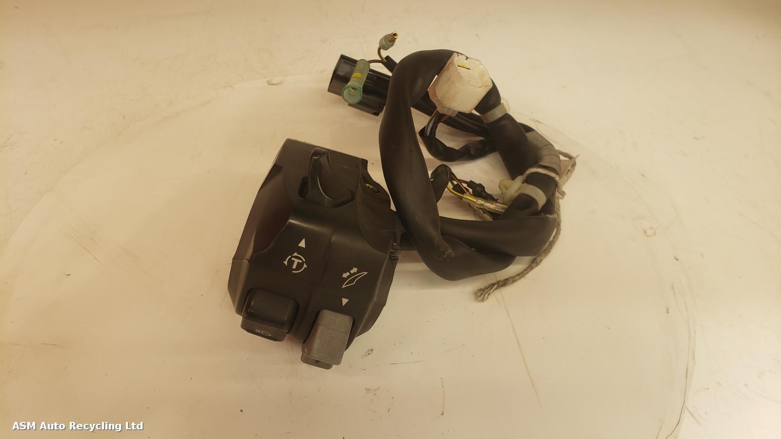 View Auto part LH Switch Gear Honda Nss 125 2022