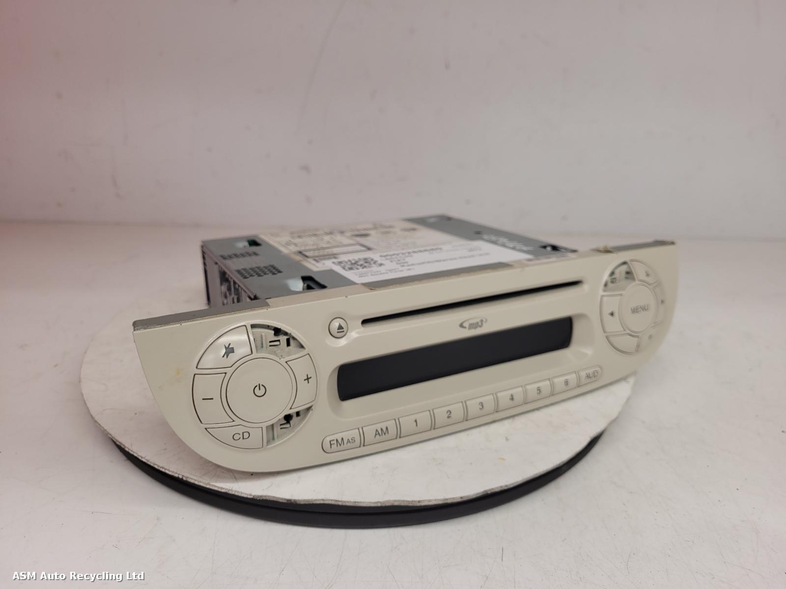 View Auto part A/V Equipment Fiat 500 2013
