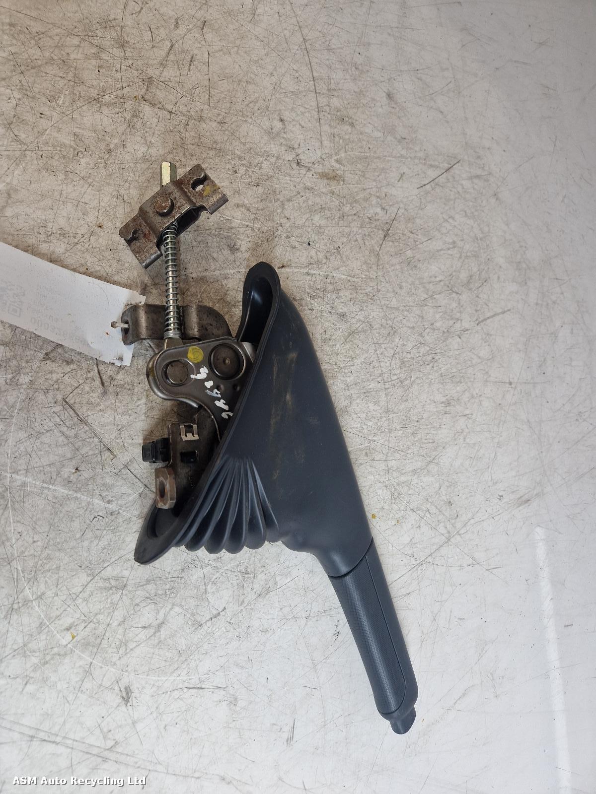 View Auto part Handbrake Lever/Button/Assembly Fiat 500 2013